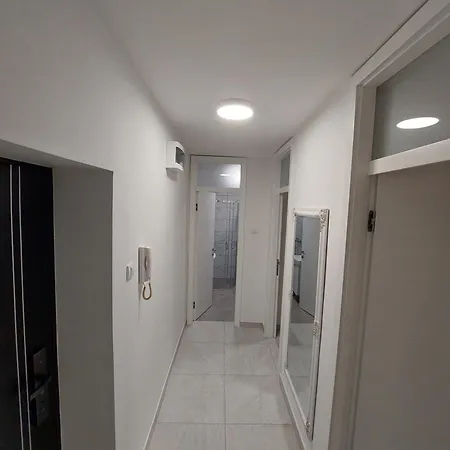 Apartman Index 1