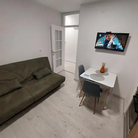 Index 1 Apartment Hiseti